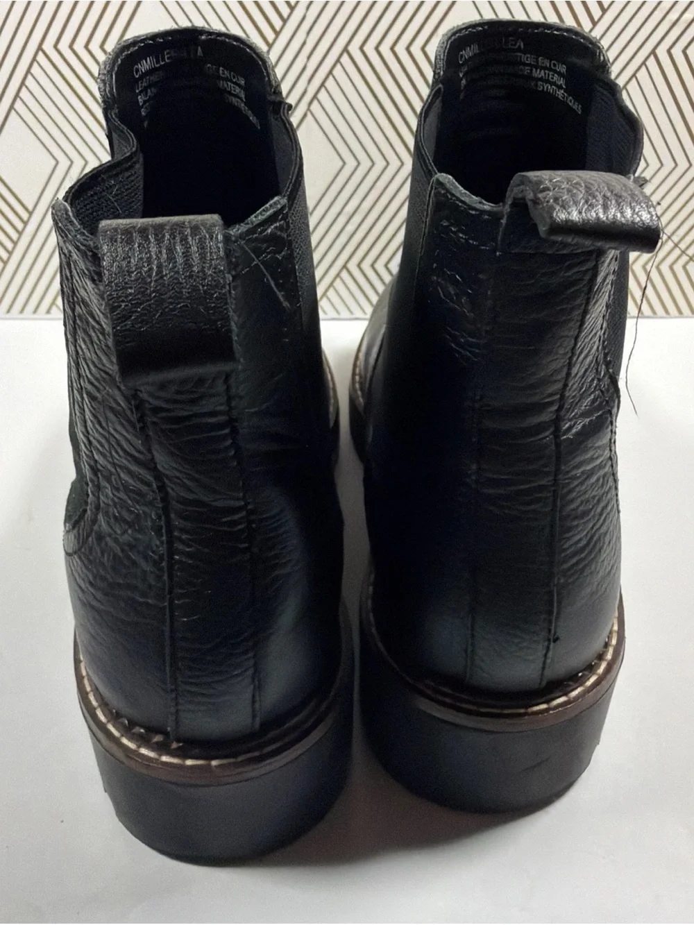 Calson women’s Black Leather Chelsea Lug Boots - Classic Pull-On Style